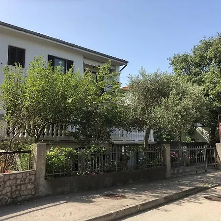 Apartament Spacious Patio, 2 Bedrooms, Close To The Beach And Town Centre.