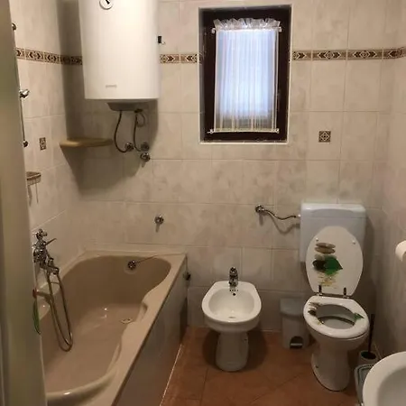 Spacious Patio, 2 Bedrooms, Close To The Beach And Town Centre. Apartament *